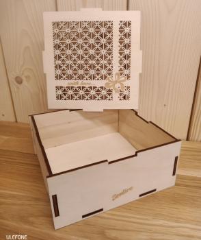 Geschenke und Schmuckbox mit Motiv Nr.7 158x158x70mm